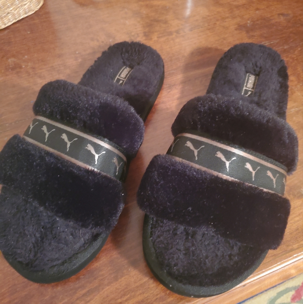 PUMA - Fluff Slippers
